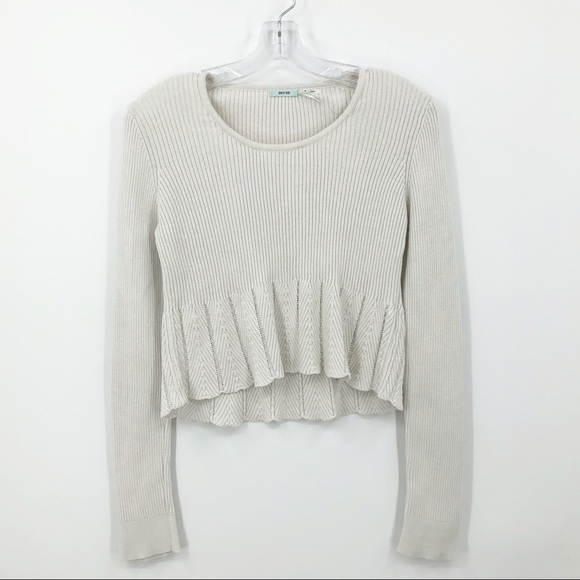 Kimchi Blue Crop Sweater Ivory Eyelet Ruffle Hem M - Picture 4 of 12